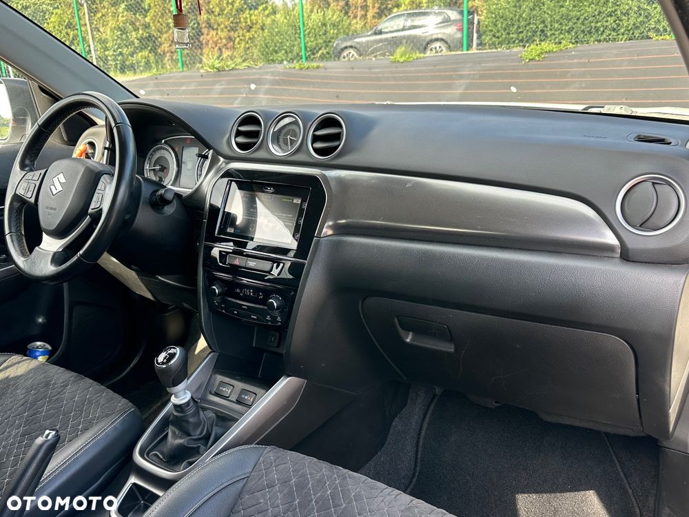 Suzuki Vitara - 22
