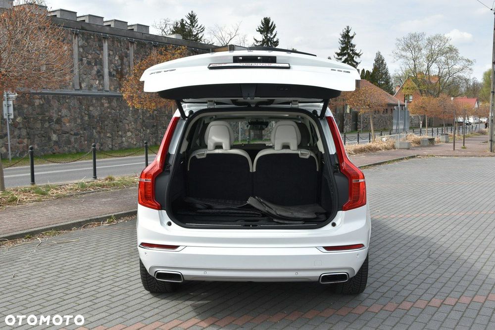 Volvo XC 90 - 38