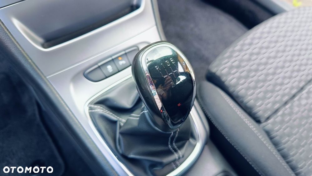 Opel Astra 1.4 Turbo Dynamic - 29