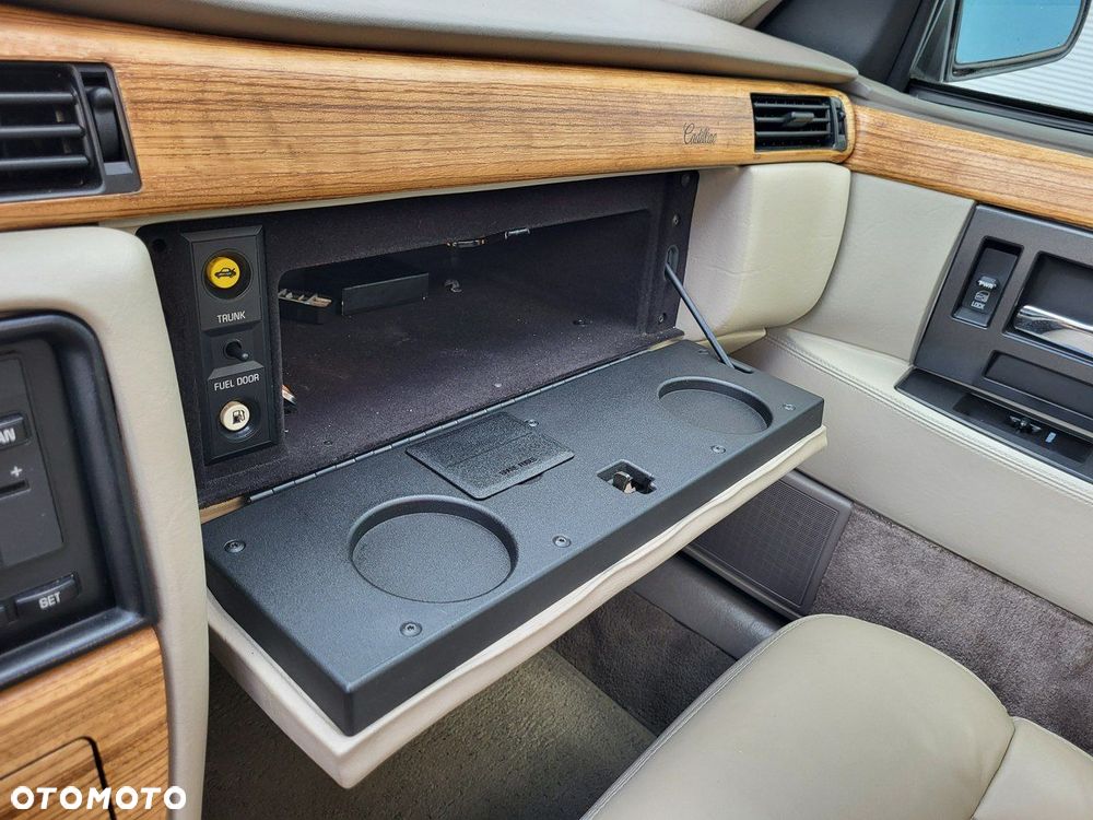 Cadillac Seville - 35