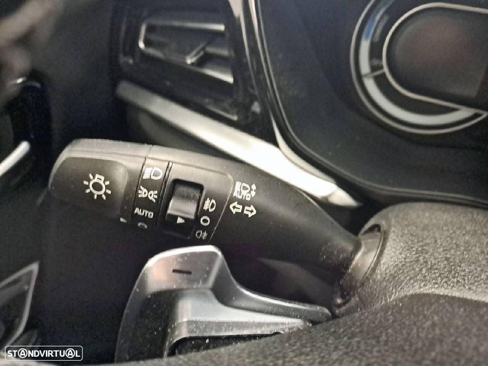 Kia Niro 1.6 GDi HEV Urban - 15