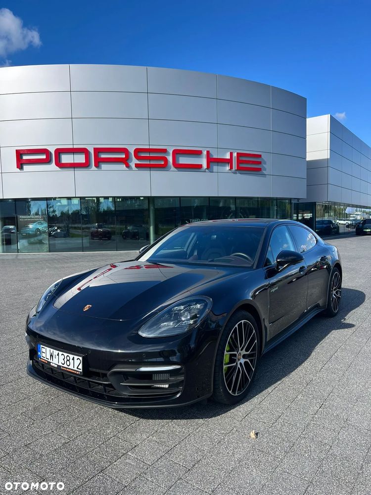 Porsche Panamera 4 Platinum Edition - 1