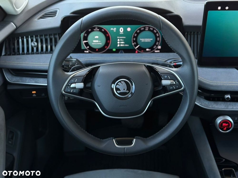 Skoda Superb 2.0 TDI SCR Selection DSG - 20
