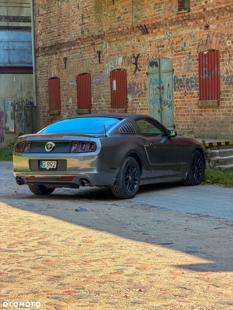 Ford Mustang 3.7 V6 Premium - 7