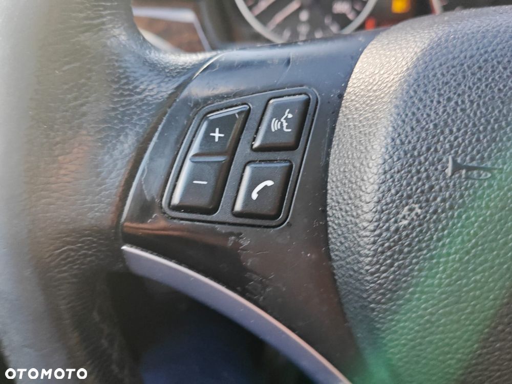 BMW Seria 3 320i - 22