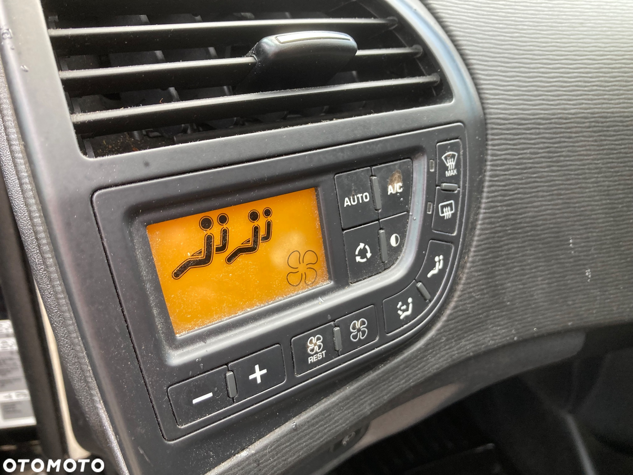 Citroën C4 Picasso 1.6 HDi FAP Advance - 13