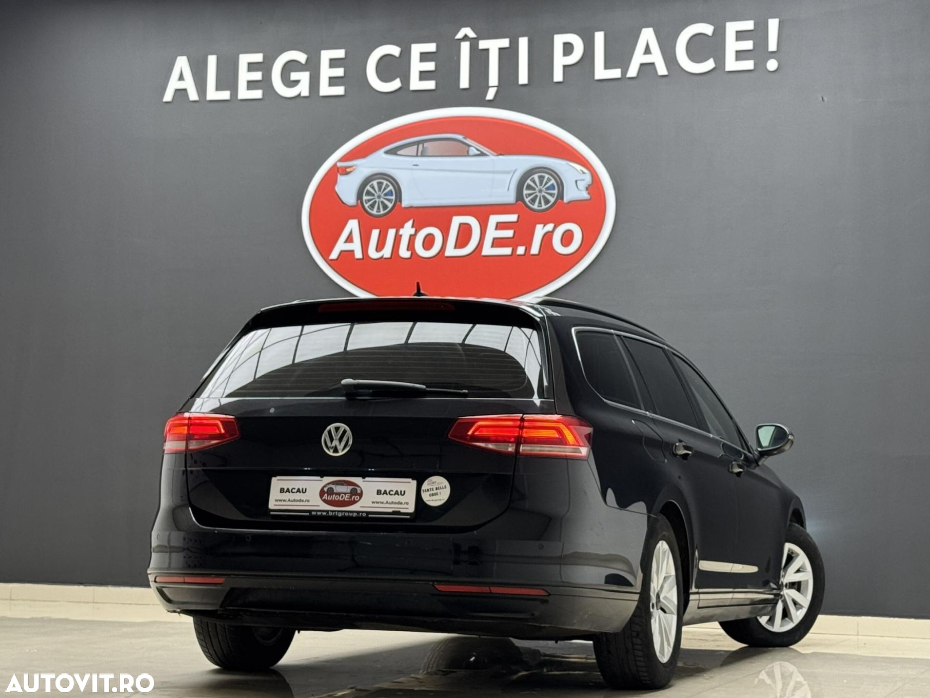 Volkswagen Passat - 4