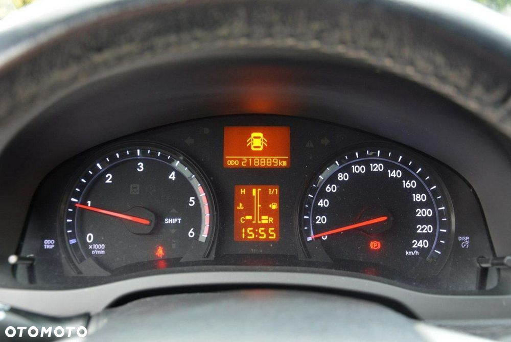 Toyota Avensis 2.0 D-4D Comfort - 28