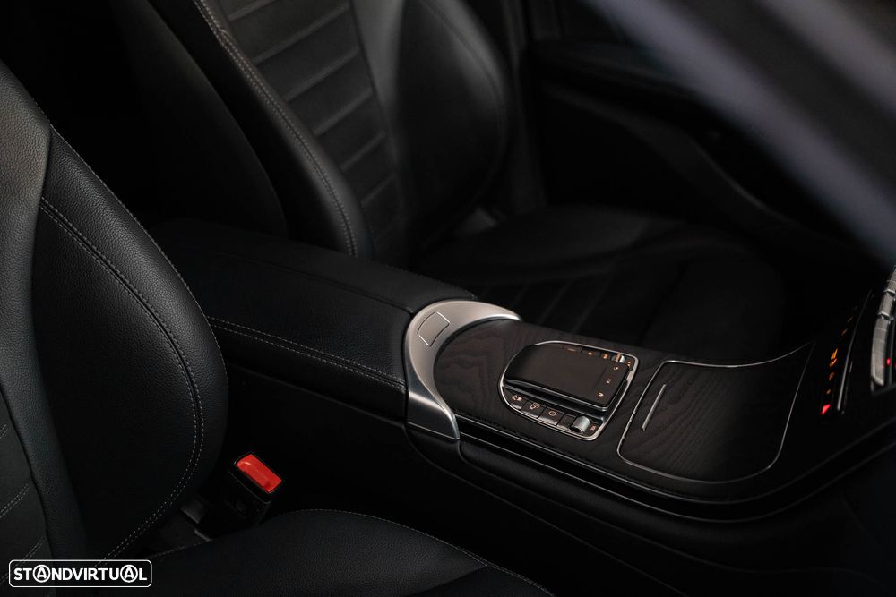 Mercedes-Benz GLC 300 e Coupe 4Matic - 19