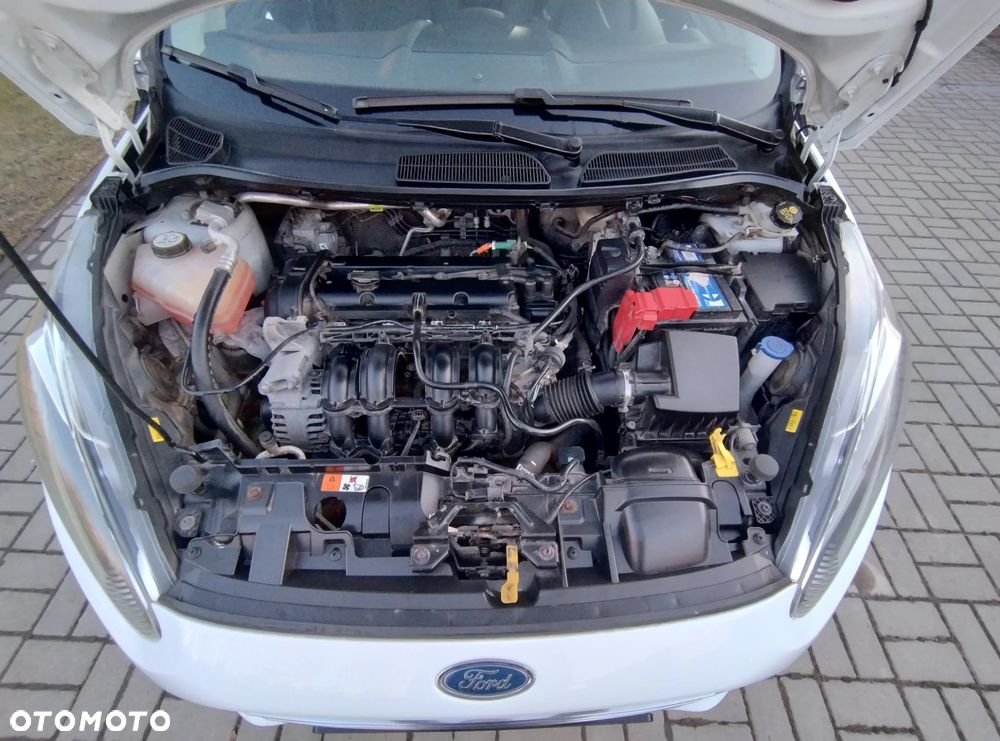 Ford Fiesta 1.25 Champions Edition - 37