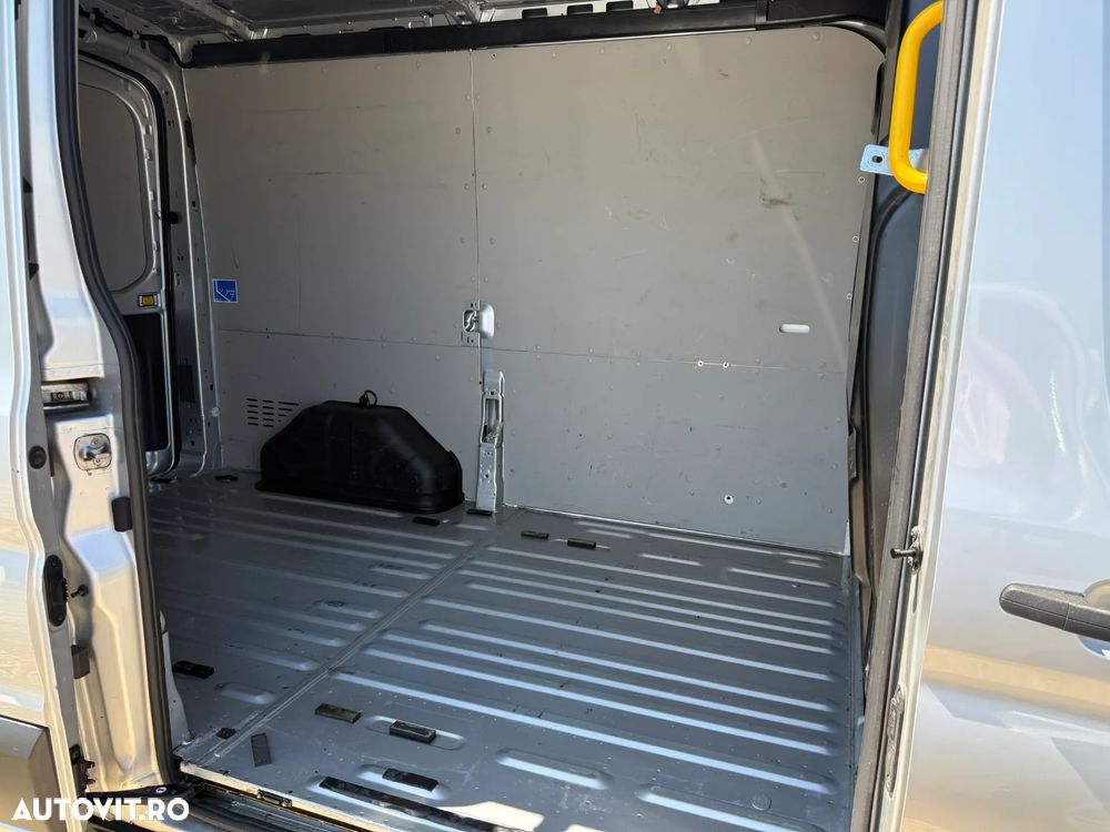 Ford Transit - 10