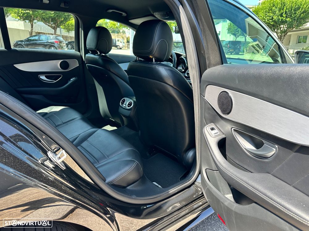 Mercedes-Benz C 220 d AMG Line - 35