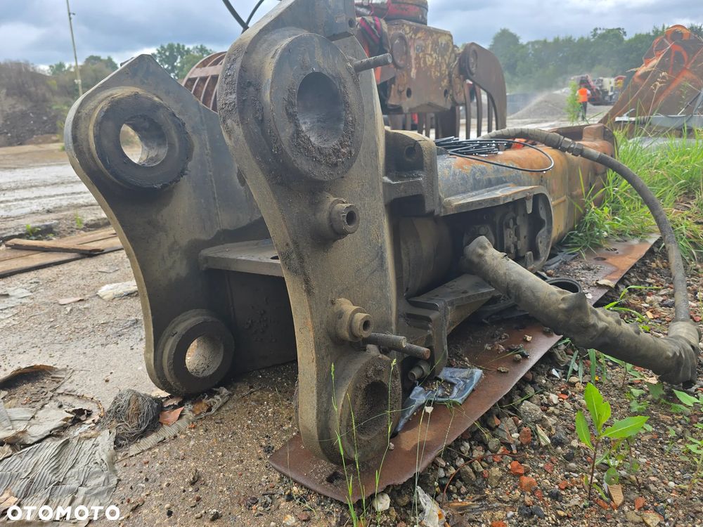 Caterpillar H140 - 4