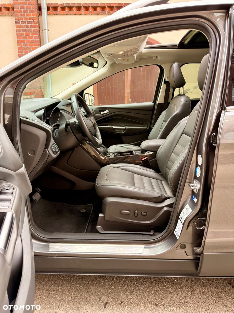 Ford Kuga 2.0 TDCi 4x4 Titanium - 19