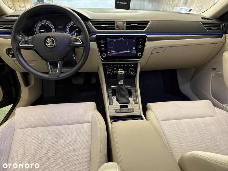Skoda Superb - 23