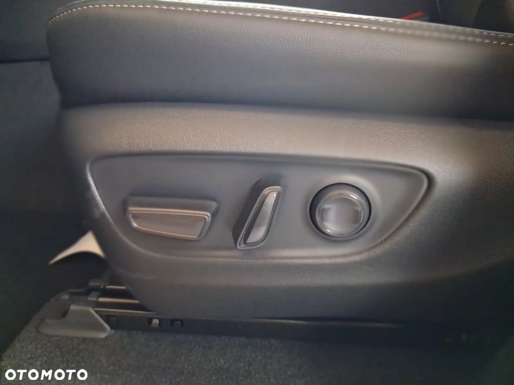 Toyota Land Cruiser LC 2.8 D-4D mHEV Executive - 17