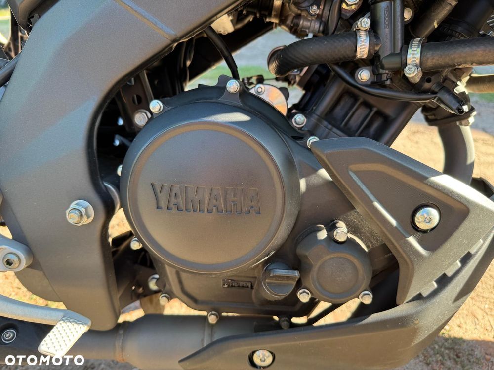 Yamaha MT - 17