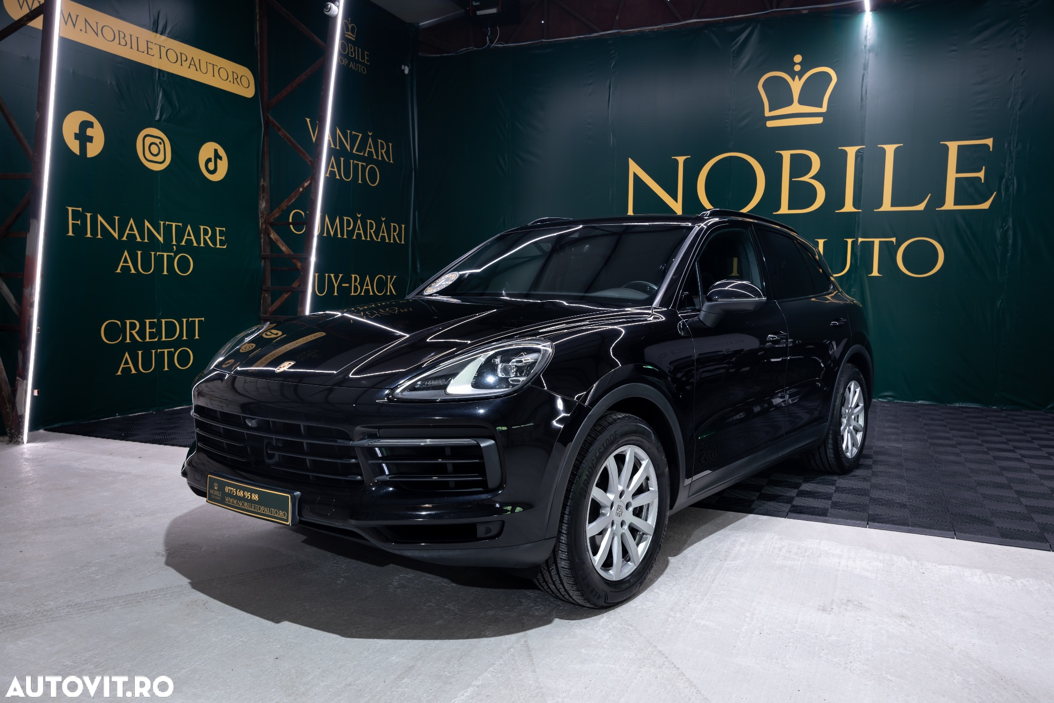 Porsche Cayenne Tiptronic S Platinum Edition - 4