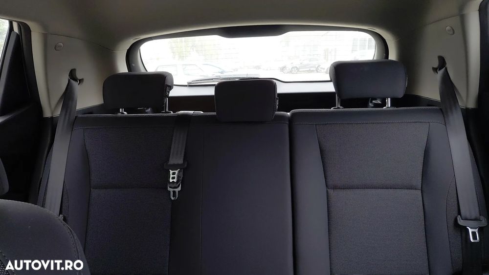 KG Mobility Tivoli - 26