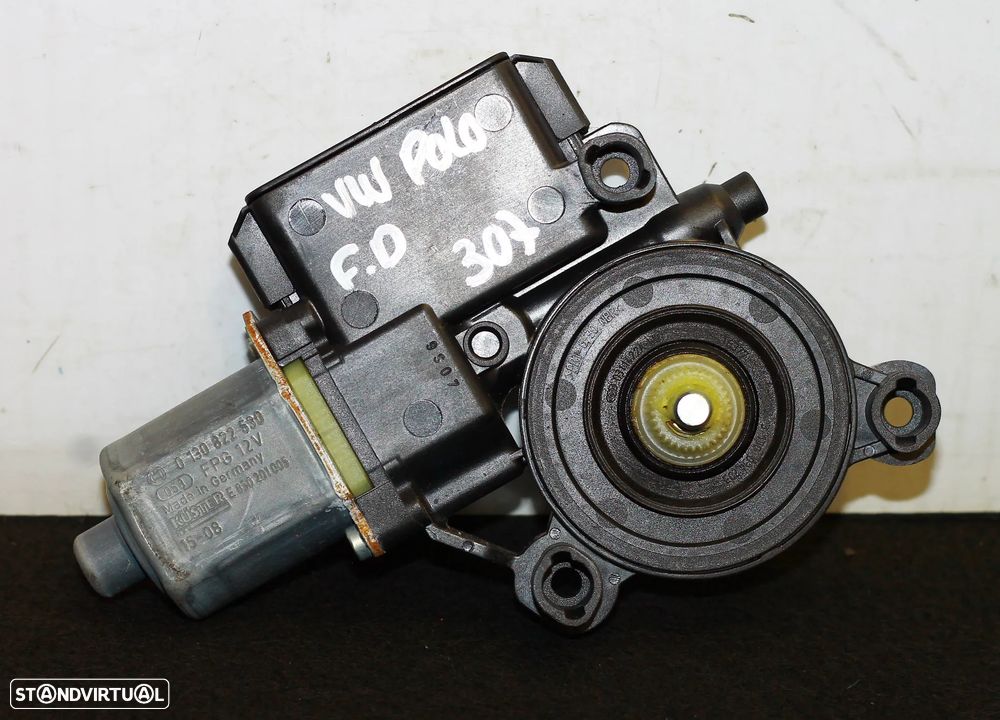 MOTOR ELEVATÓRIO DO VIDRO DIANTEIRO DIREITO VW POLO - 2