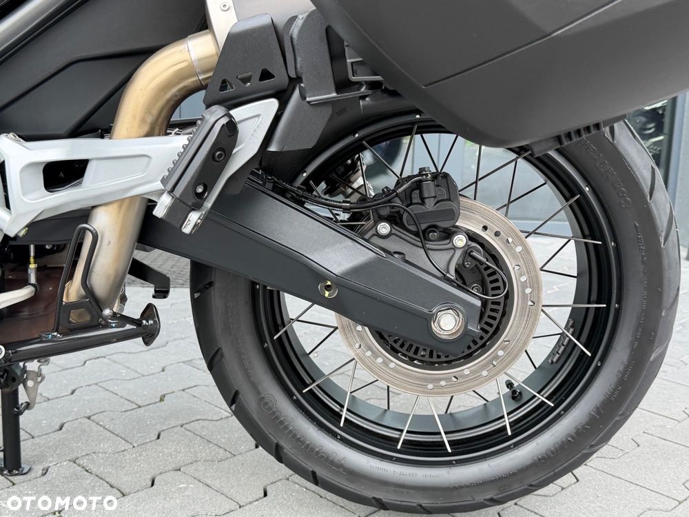 Moto Guzzi V85 - 31