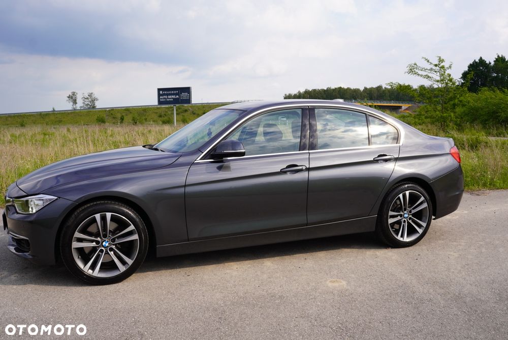 BMW Seria 3 328i xDrive Luxury Line - 4
