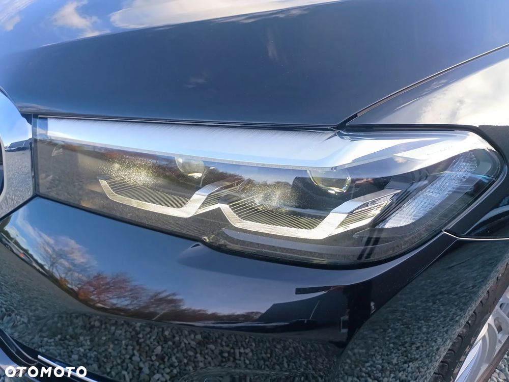 BMW Seria 5 530e Business Edition sport - 11