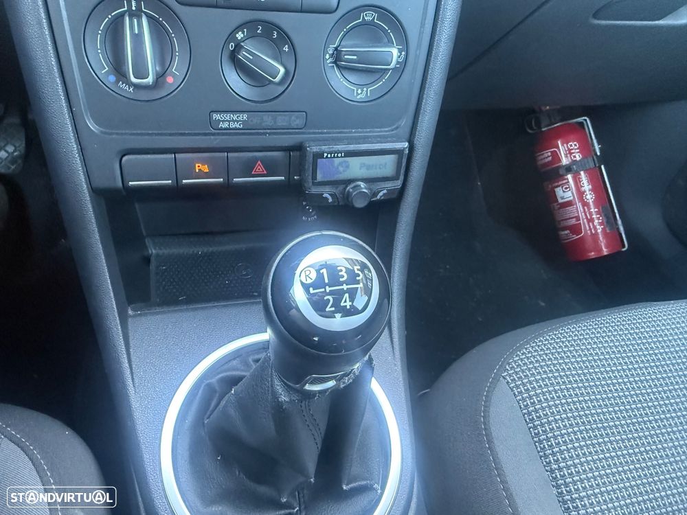 VW New Beetle 1.6 TDi Design - 19