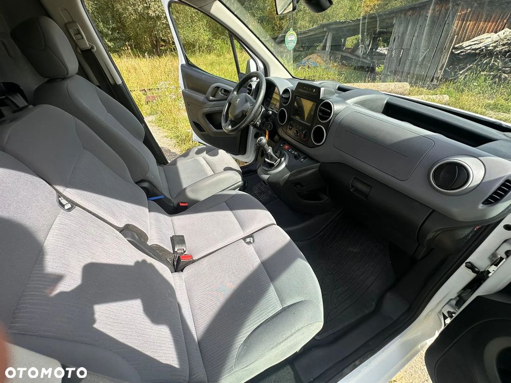 Peugeot Partner 1.6 Hdi 99 kM manual, 2015 rok EURO 6! ORGINALNY PRZEBIEG, HAK, ALUFELGI- BEZWYPADKOWY!!! - 30