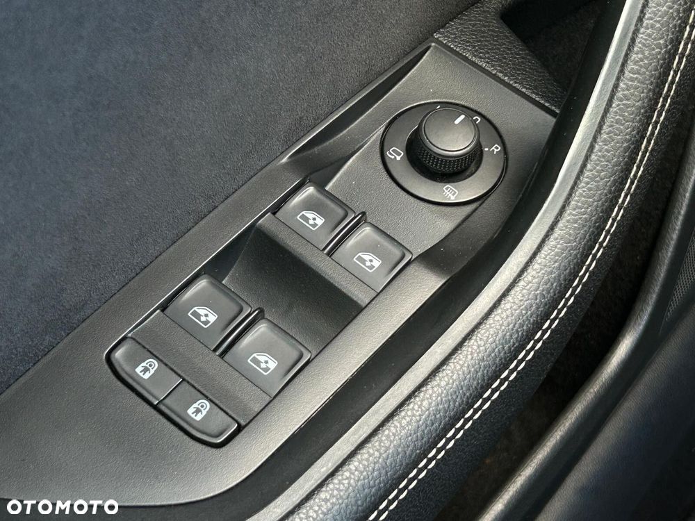 Skoda Superb 2.0 TSI Sportline DSG - 21