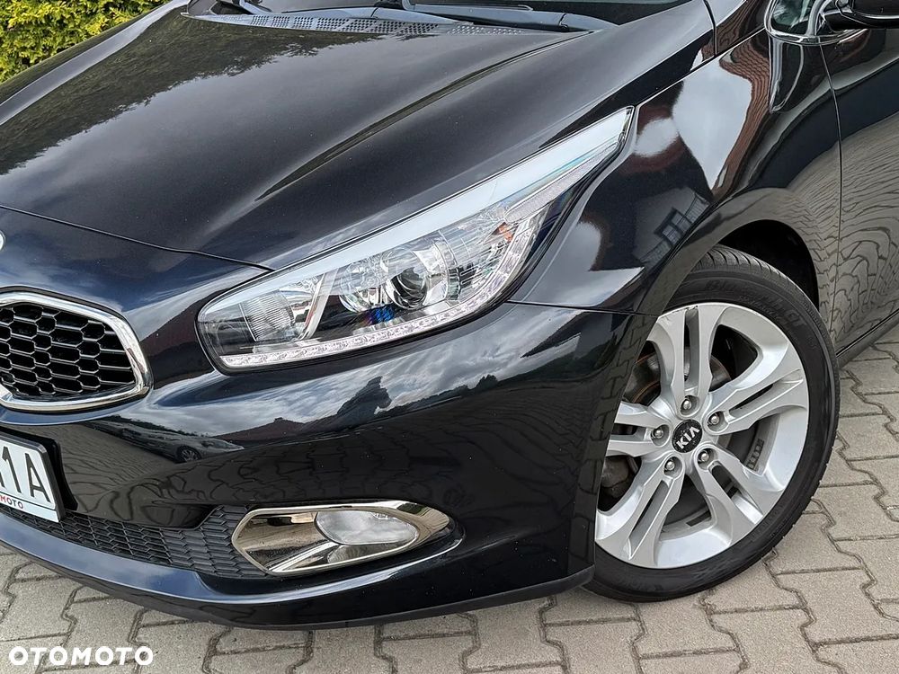 Kia Ceed 1.6 GDI Platinum Edition - 29