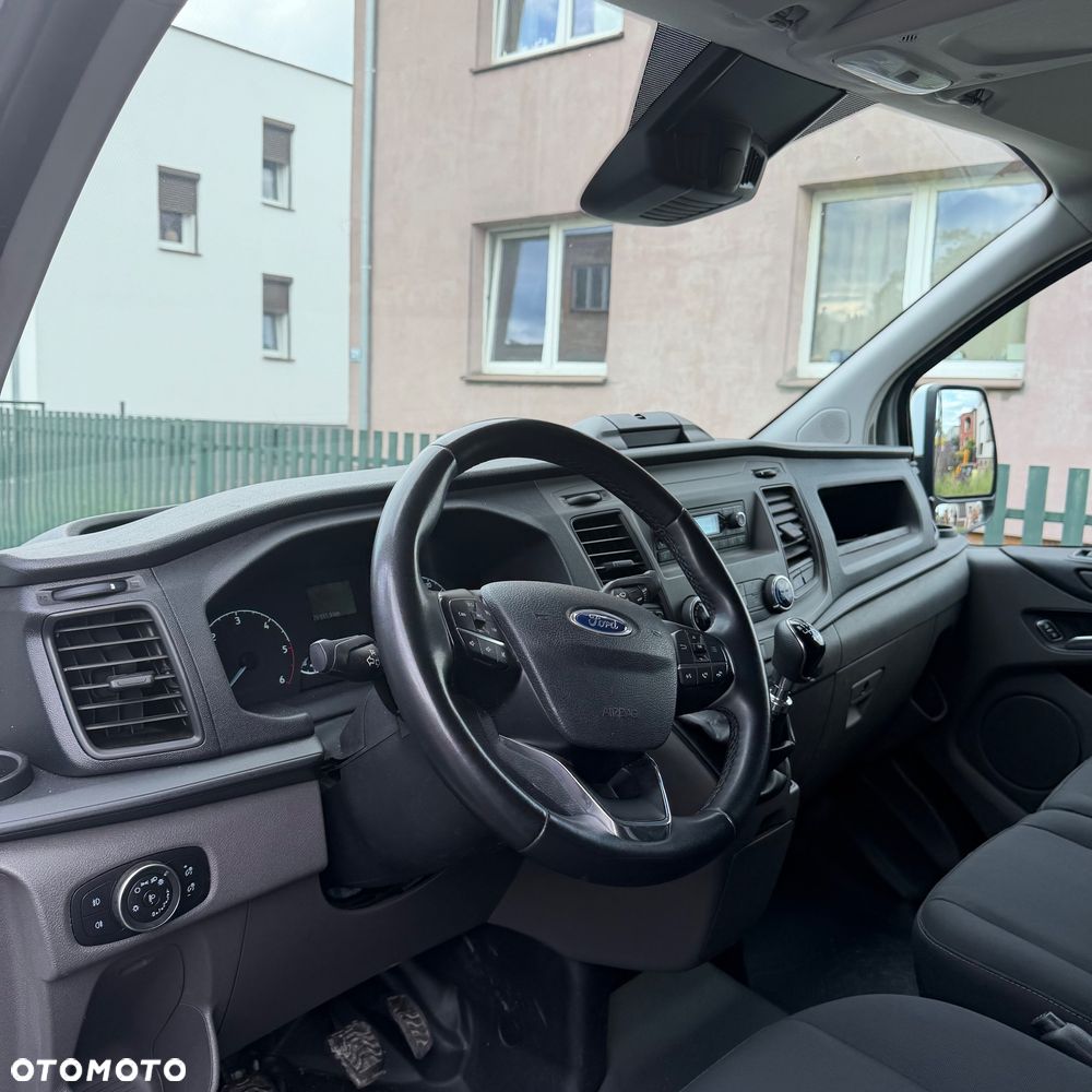 Ford Transit Custom - 8