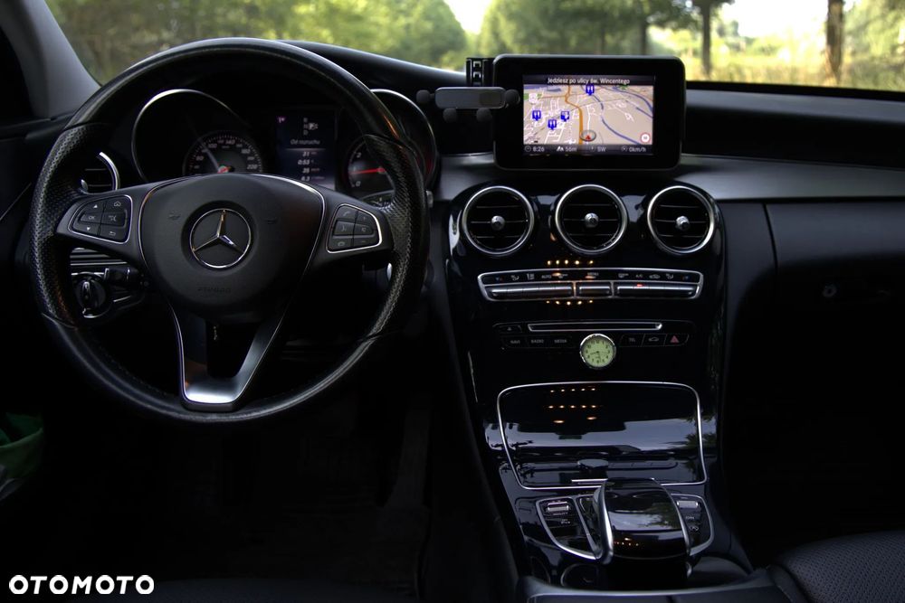 Mercedes-Benz Klasa C 180 (BlueEFFICIENCY) 7G-TRONIC Elegance - 13
