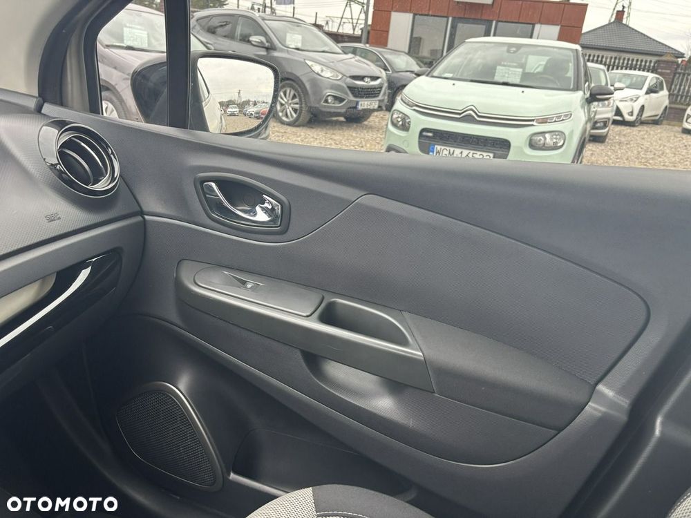 Renault Captur - 26