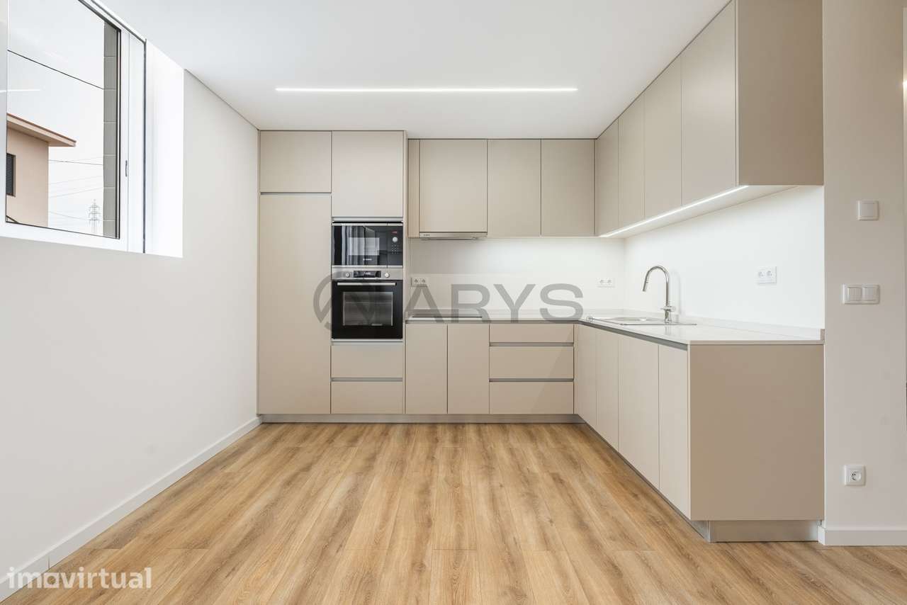 Apartamento T2 Renovado - Grande imagem: 4/22