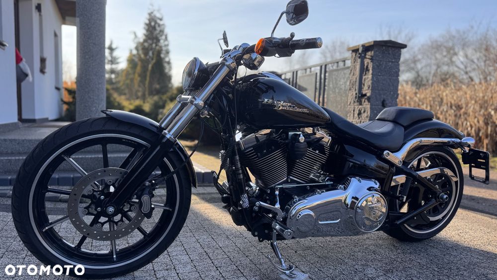 Harley-Davidson FXSB Breakout - 3