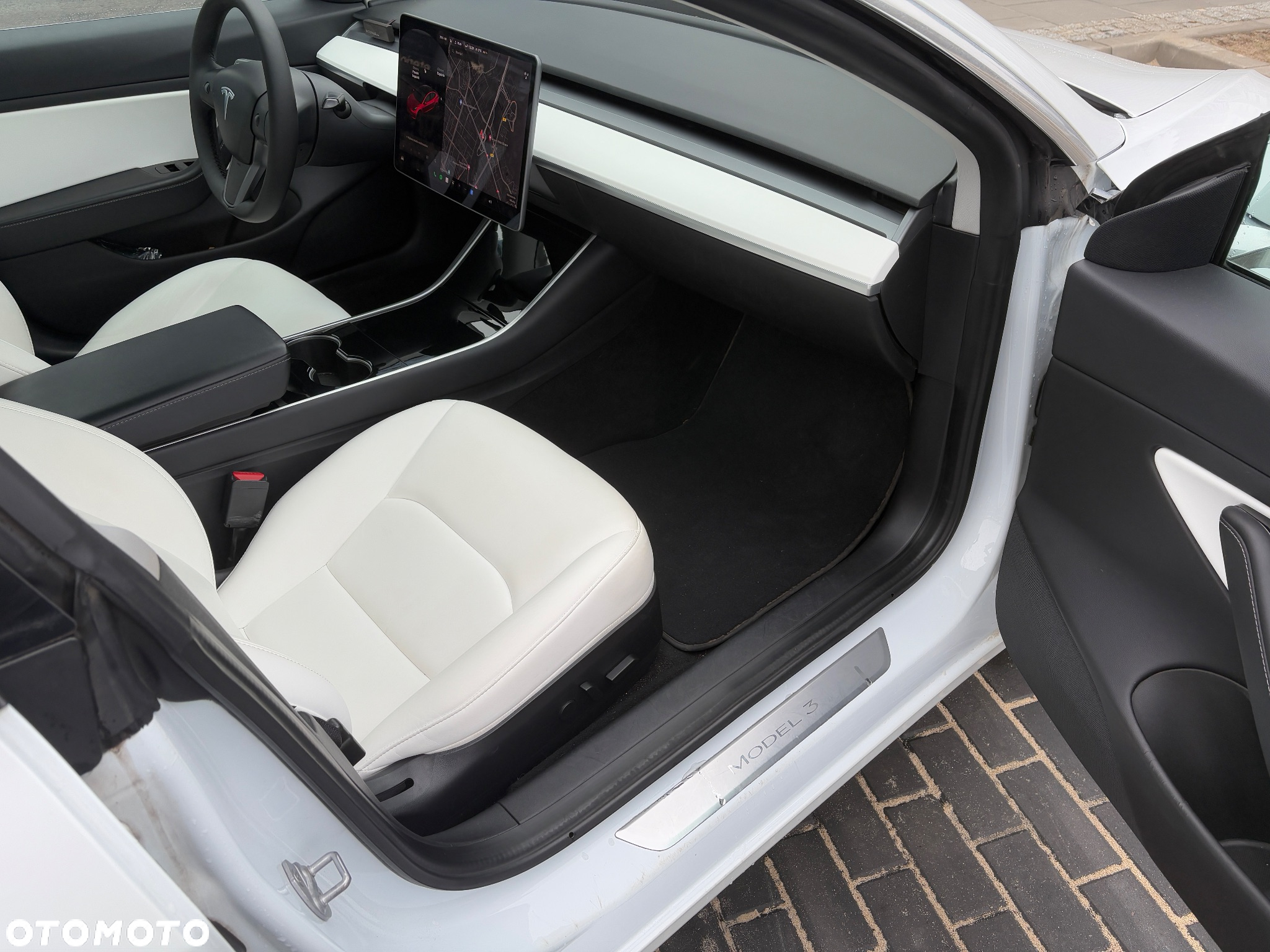 Tesla Model 3 Langstreckenbatterie Allradantrieb Dual Motor - 27