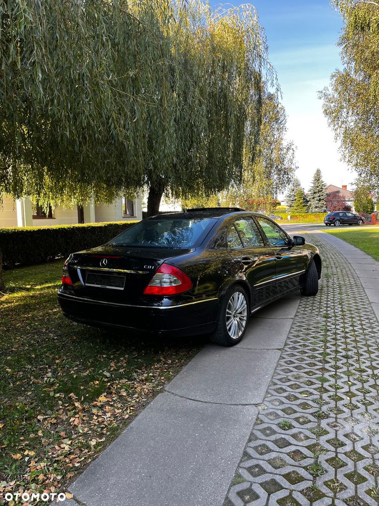 Mercedes-Benz Klasa E 220 CDI Automatik Avantgarde DPF BusinessEDITION - 3