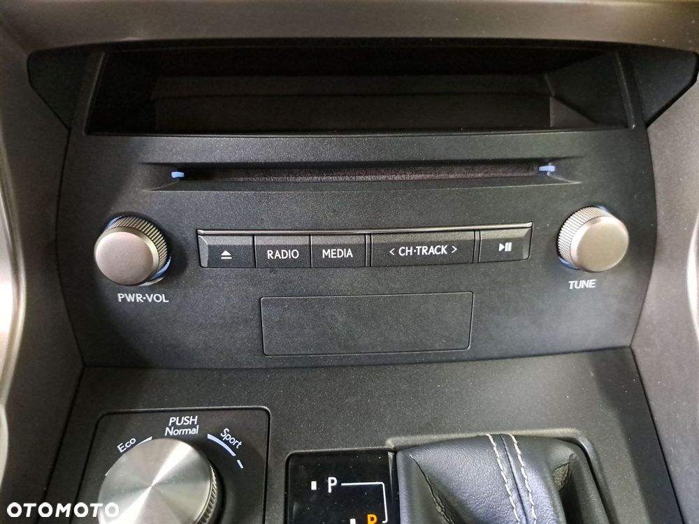 Lexus NX 300 Comfort AWD - 25