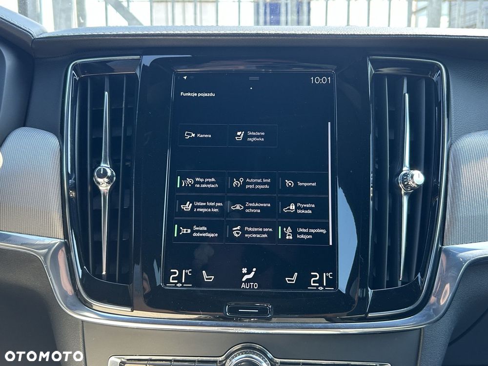 Volvo S90 - 16