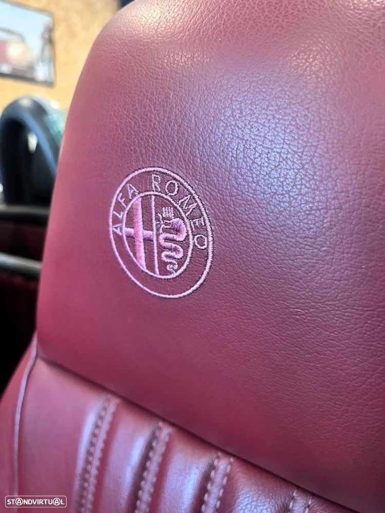 Alfa Romeo Spider 2.4 JTDM - 8