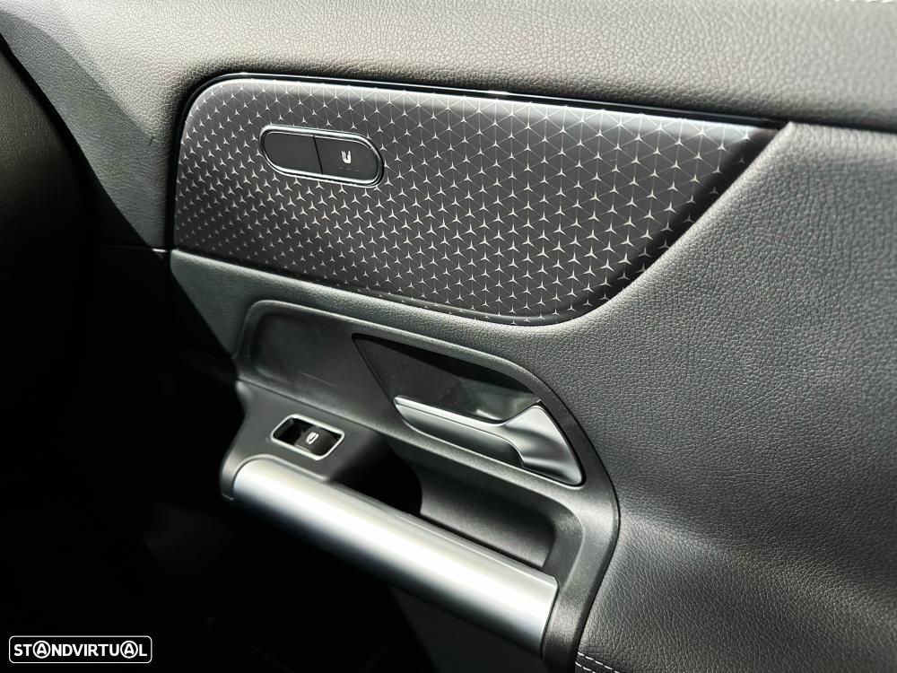 Mercedes-Benz GLA 250 e 8G-DCT Progressive - 33