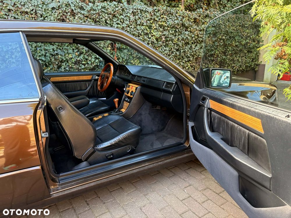 Mercedes-Benz W124 (1984-1993) - 10