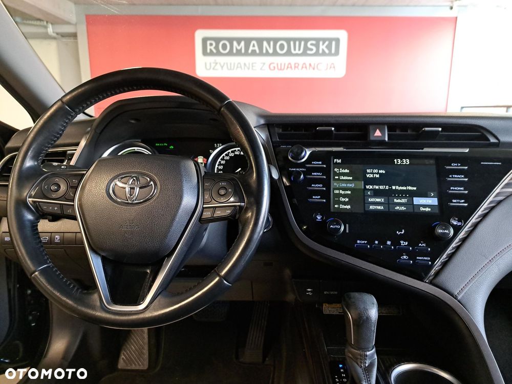 Toyota Camry 2.5 Hybrid Executive CVT - 18