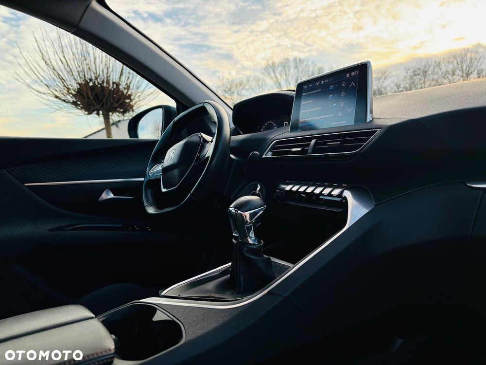 Peugeot 3008 BlueHDi 130 Stop & Start Active Business-Paket - 30