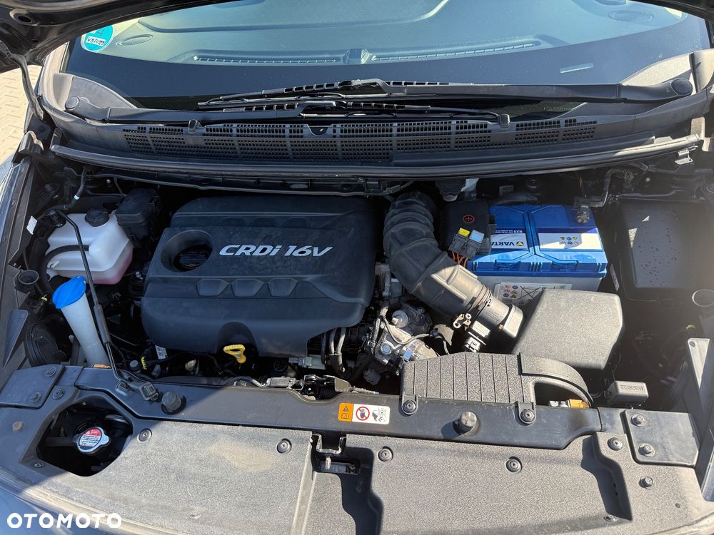 Kia Carens 1.7 CRDi 115 Dream-Team Edition - 18