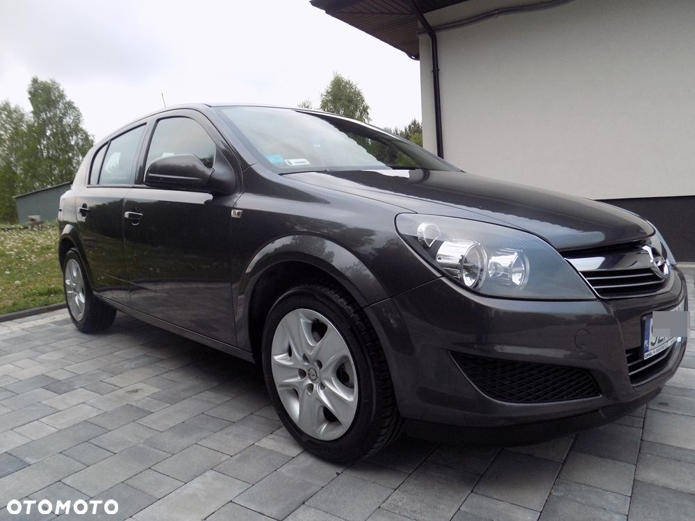 Opel Astra 1.6 Fun - 18