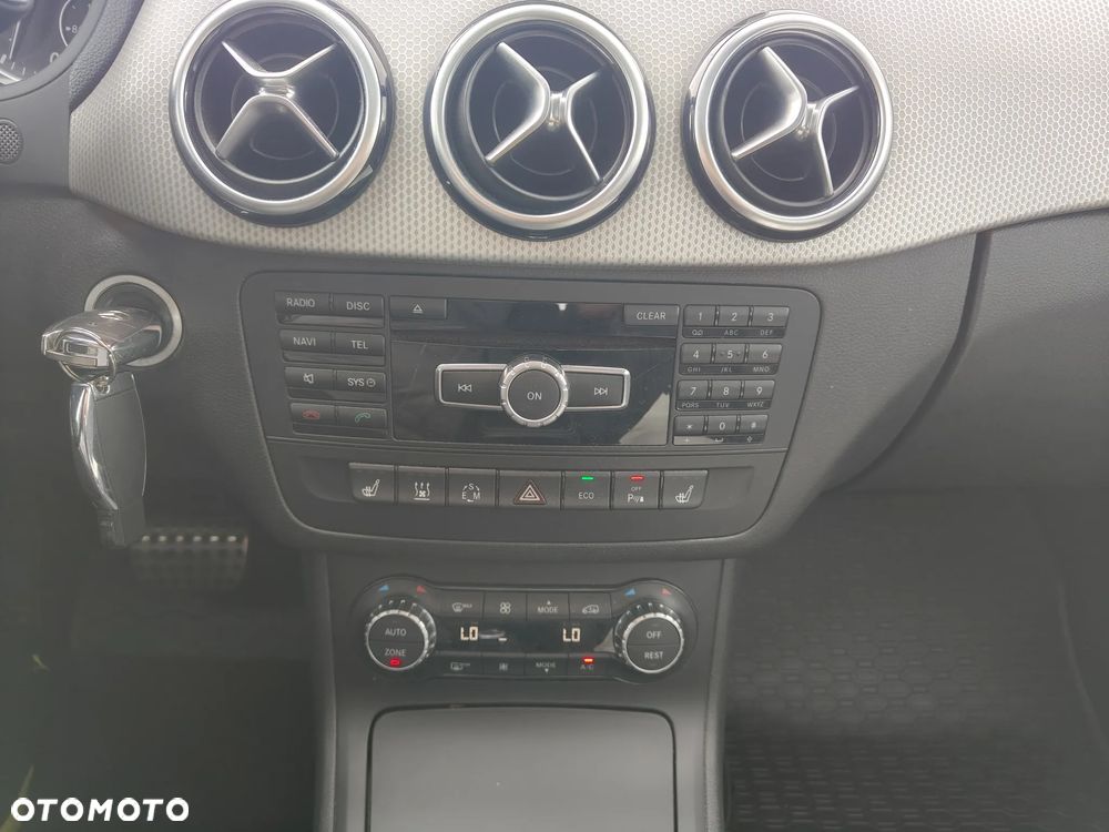 Mercedes-Benz Klasa B 250 (BlueEFFICIENCY) 7G-DCT - 18