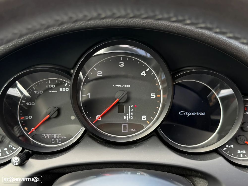 Porsche Cayenne 3.0 V6 - 32