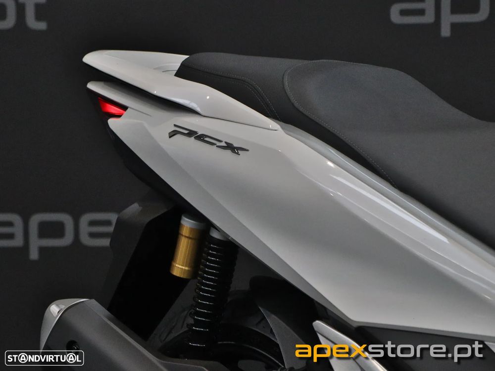 Honda PCX125 Versão DX - 3